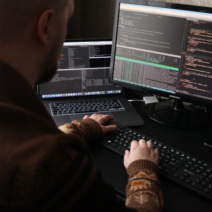 Collaborative mobile app development workflow